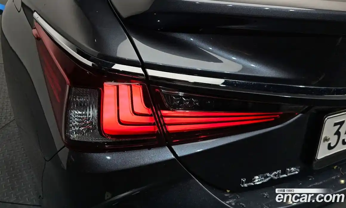 Lexus ES 2021 2.5 гидро, фото 9