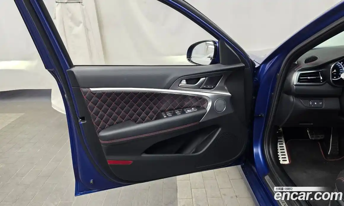 Genesis G70 2024 3.3 гидро, фото 14