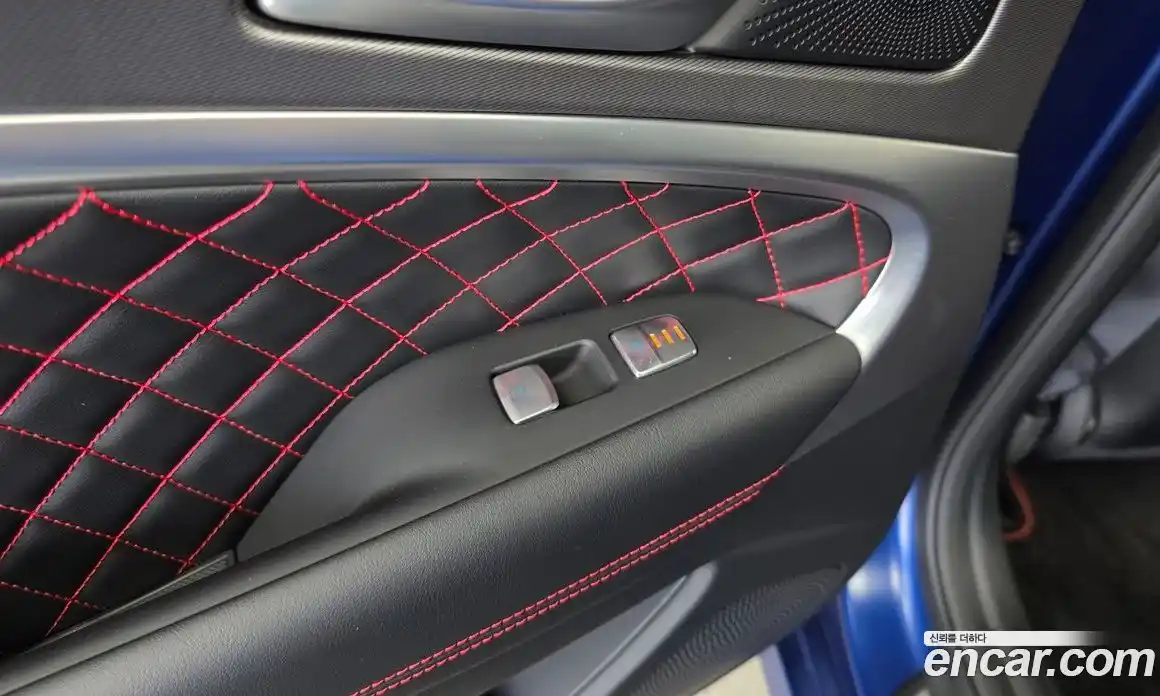 Genesis G70 2024 3.3 гидро, фото 25