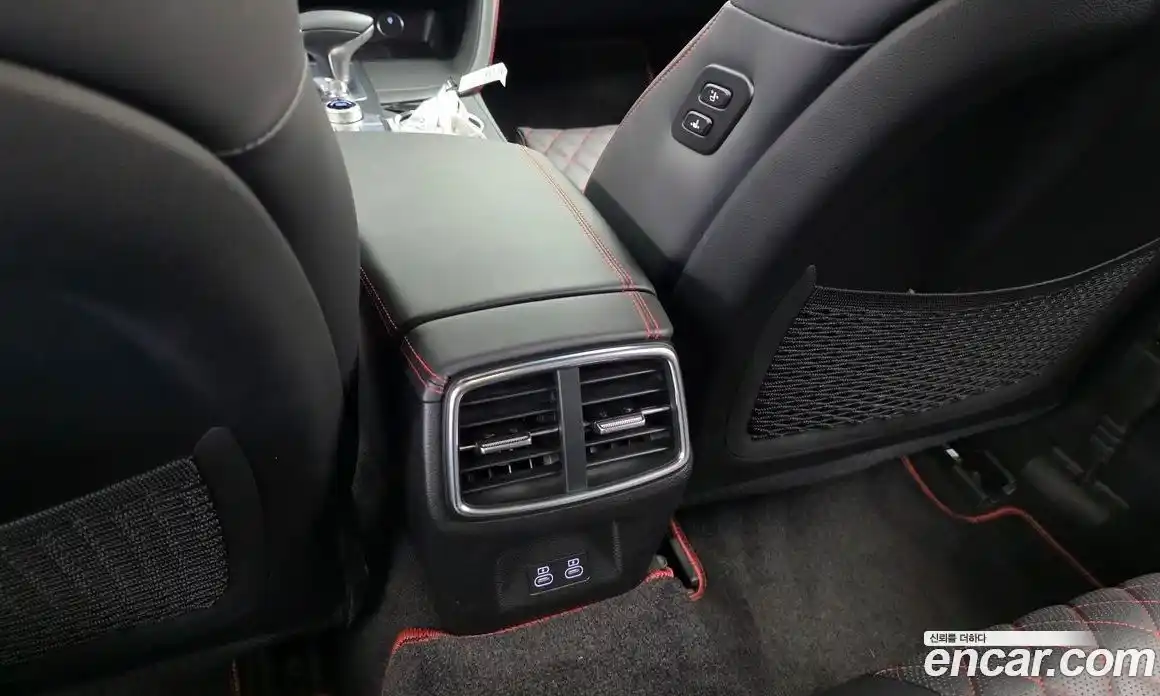 Genesis G70 2024 3.3 гидро, фото 32