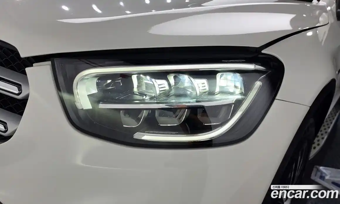 Mercedes-Benz GLC-Class 2021 2.0 автомат (гидро), фото 8