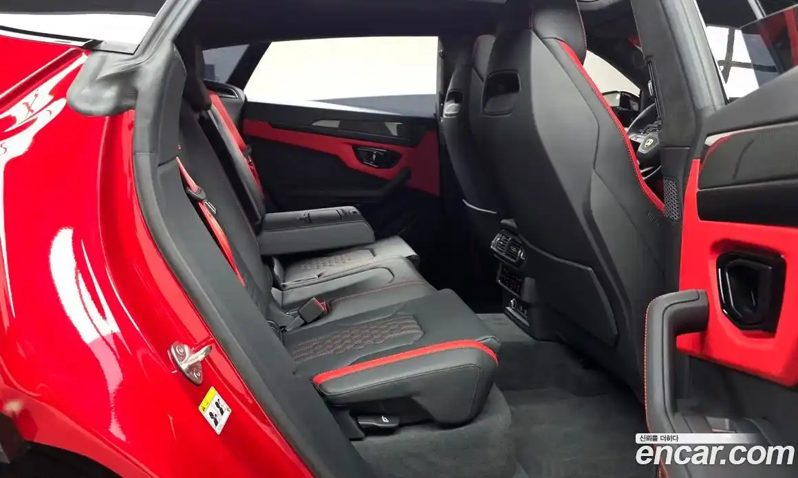 Lamborghini Urus 2024 4.0 гидро, фото 17