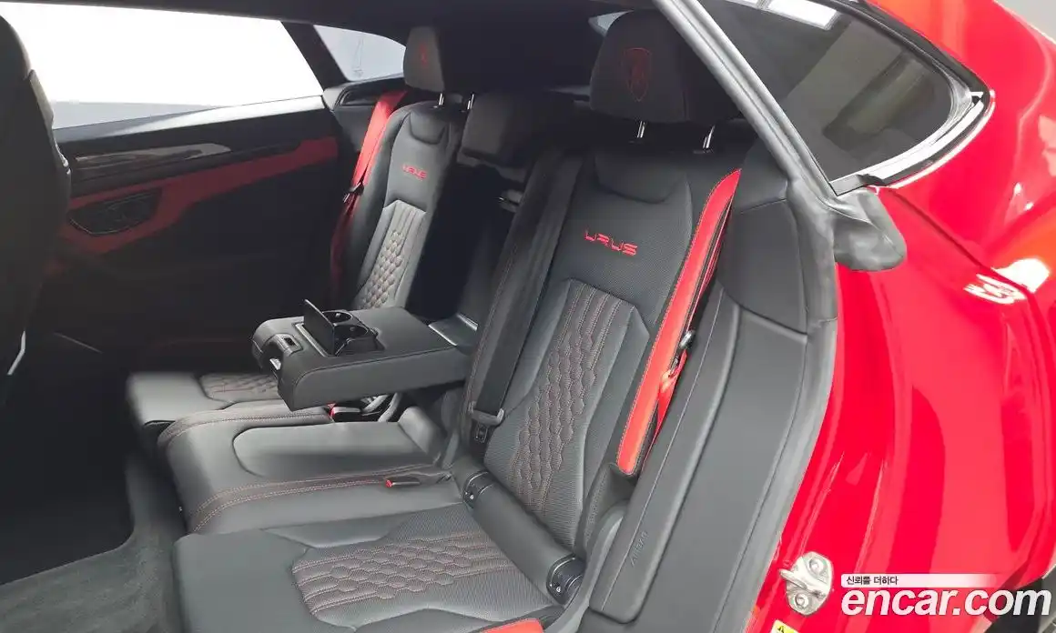 Lamborghini Urus 2024 4.0 гидро, фото 18