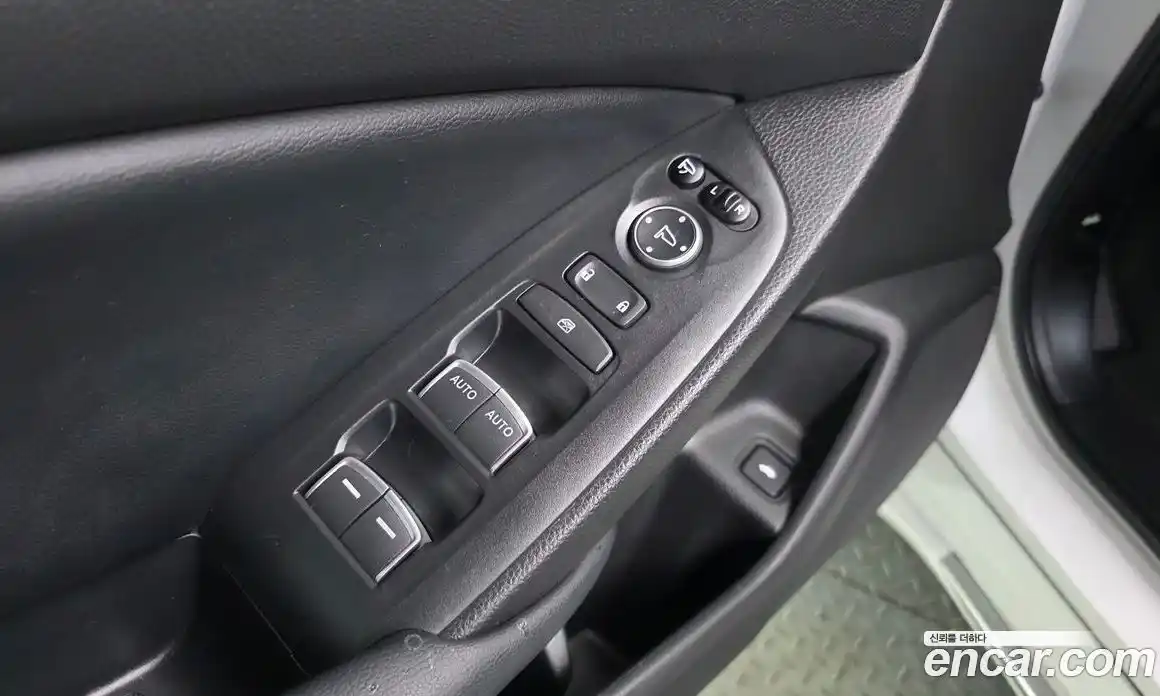 Honda Accord 2018 2.0 автомат (гидро), фото 28