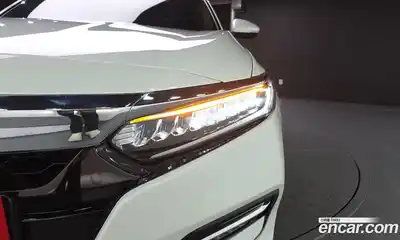 Honda Accord 2018 2.0 автомат (гидро), миниатюра 8