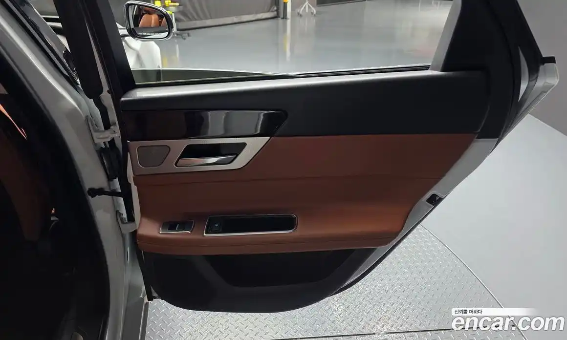 Jaguar XF 2018 2.0 гидро, фото 15
