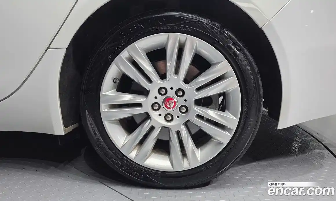 Jaguar XF 2018 2.0 гидро, фото 7