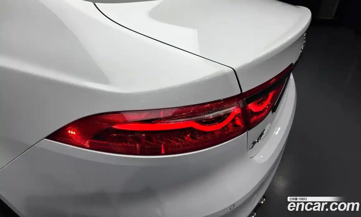 Jaguar XF 2018 2.0 гидро, фото 9