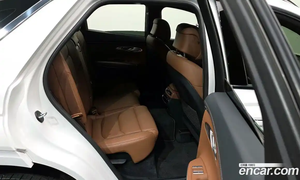 Genesis GV70 2022 2.2 автомат (гидро), фото 18