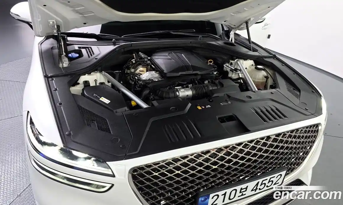 Genesis GV70 2022 2.2 автомат (гидро), фото 6