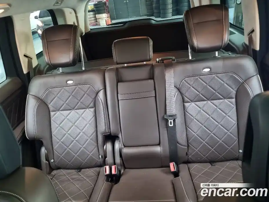 Mercedes-Benz GLS-Class 2017 4.7 гидро, фото 17 Mercedes-Benz GLS-Class 2017 4.7 гидро, фото 17