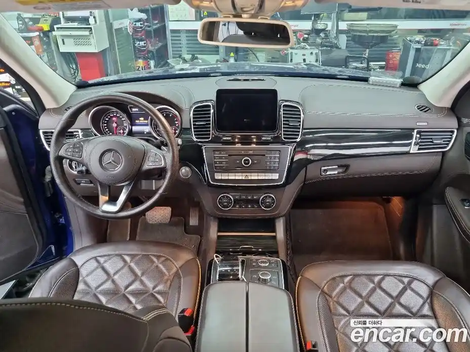 Mercedes-Benz GLS-Class 2017 4.7 гидро, фото 18 Mercedes-Benz GLS-Class 2017 4.7 гидро, фото 18
