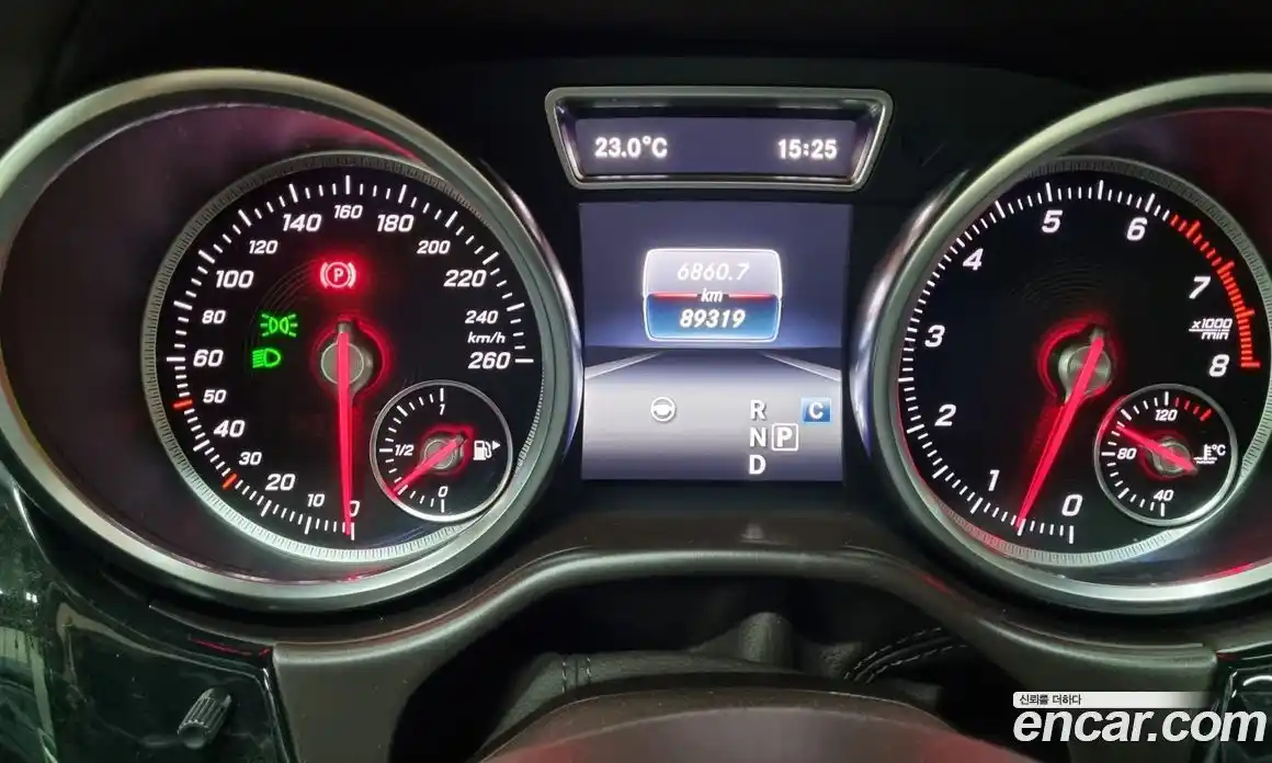 Mercedes-Benz GLS-Class 2017 4.7 гидро, фото 3 Mercedes-Benz GLS-Class 2017 4.7 гидро, фото 3