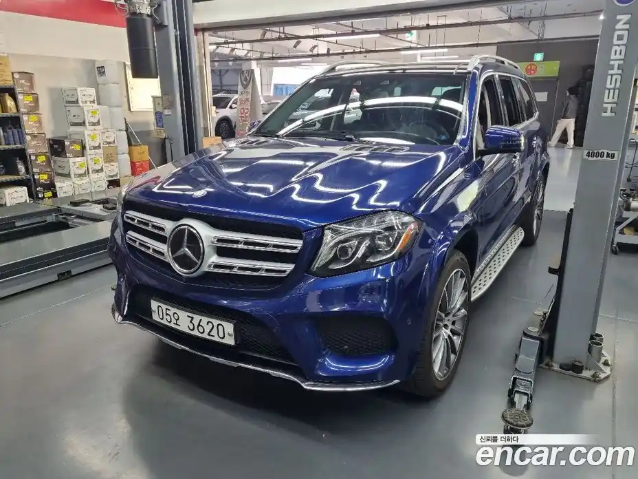 Mercedes-Benz GLS-Class 2017 4.7 гидро, фото 4 Mercedes-Benz GLS-Class 2017 4.7 гидро, фото 4