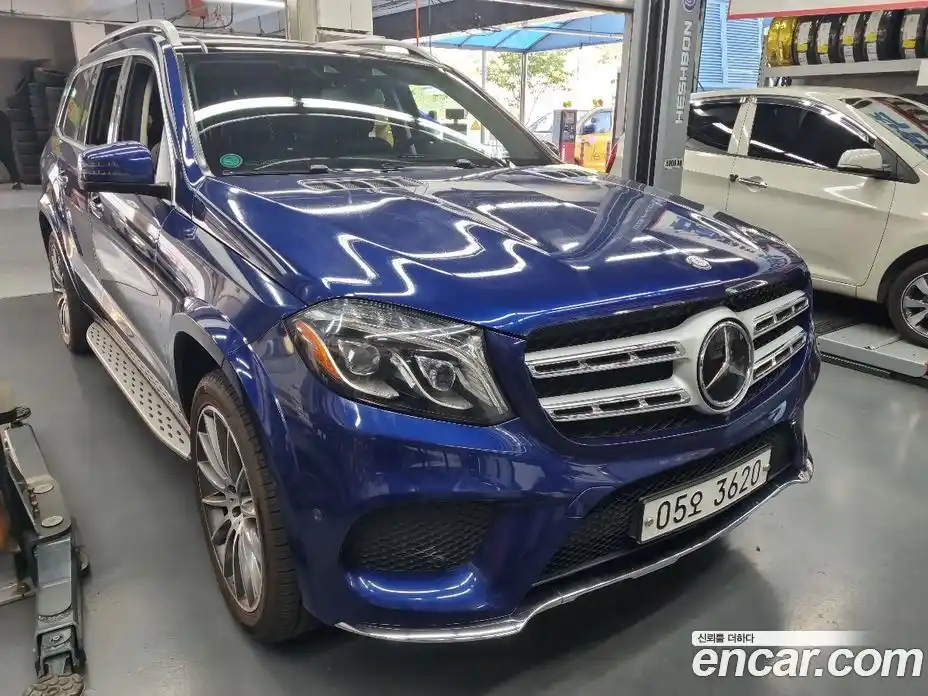 Mercedes-Benz GLS-Class 2017 4.7 гидро, фото 9 Mercedes-Benz GLS-Class 2017 4.7 гидро, фото 9