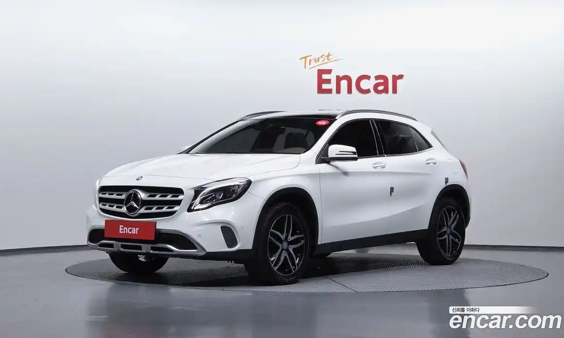 Mercedes-Benz GLA-Class 2017 2.0 гидро, фото 1 Mercedes-Benz GLA-Class 2017 2.0 гидро, фото 1