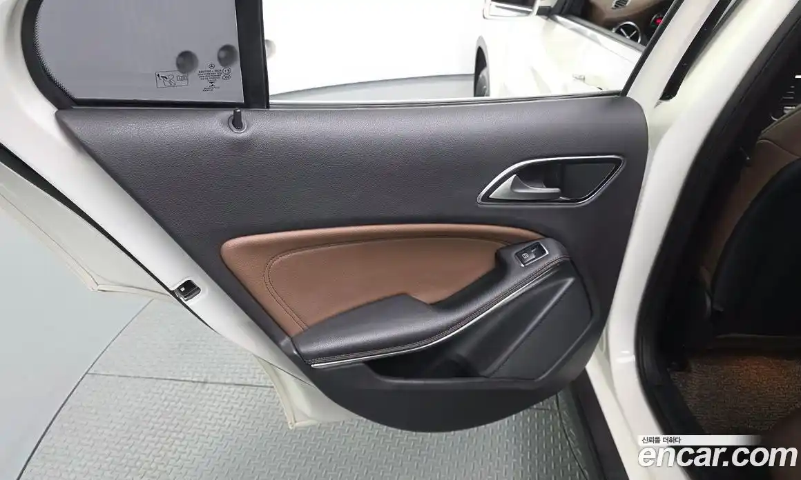 Mercedes-Benz GLA-Class 2017 2.0 гидро, фото 15 Mercedes-Benz GLA-Class 2017 2.0 гидро, фото 15