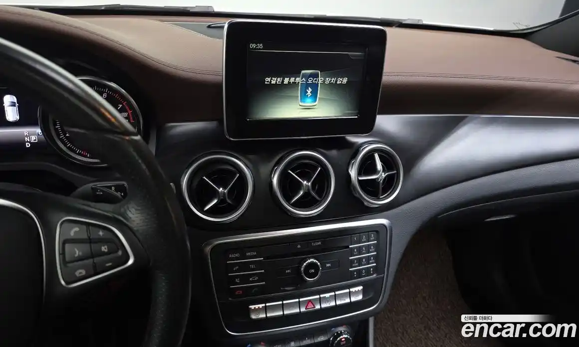 Mercedes-Benz GLA-Class 2017 2.0 гидро, фото 20 Mercedes-Benz GLA-Class 2017 2.0 гидро, фото 20
