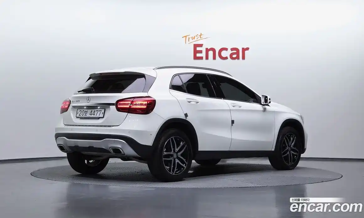 Mercedes-Benz GLA-Class 2017 2.0 гидро, фото 2 Mercedes-Benz GLA-Class 2017 2.0 гидро, фото 2