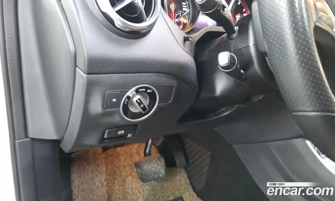 Mercedes-Benz GLA-Class 2017 2.0 гидро, фото 27 Mercedes-Benz GLA-Class 2017 2.0 гидро, фото 27