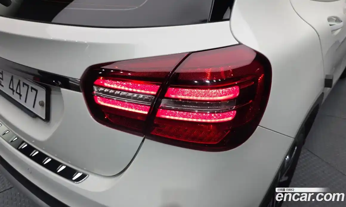 Mercedes-Benz GLA-Class 2017 2.0 гидро, фото 9 Mercedes-Benz GLA-Class 2017 2.0 гидро, фото 9