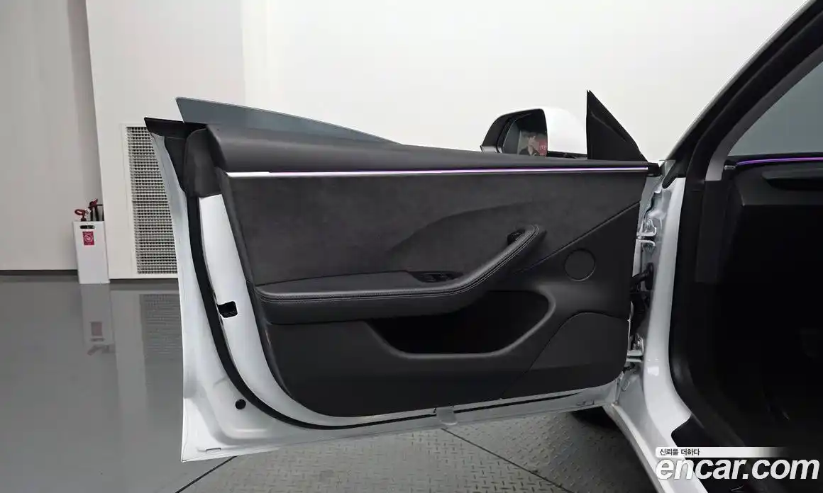 Tesla Model 3 2024 0.2 гидро, фото 13
