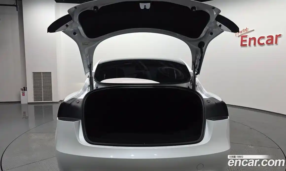 Tesla Model 3 2024 0.2 гидро, фото 25