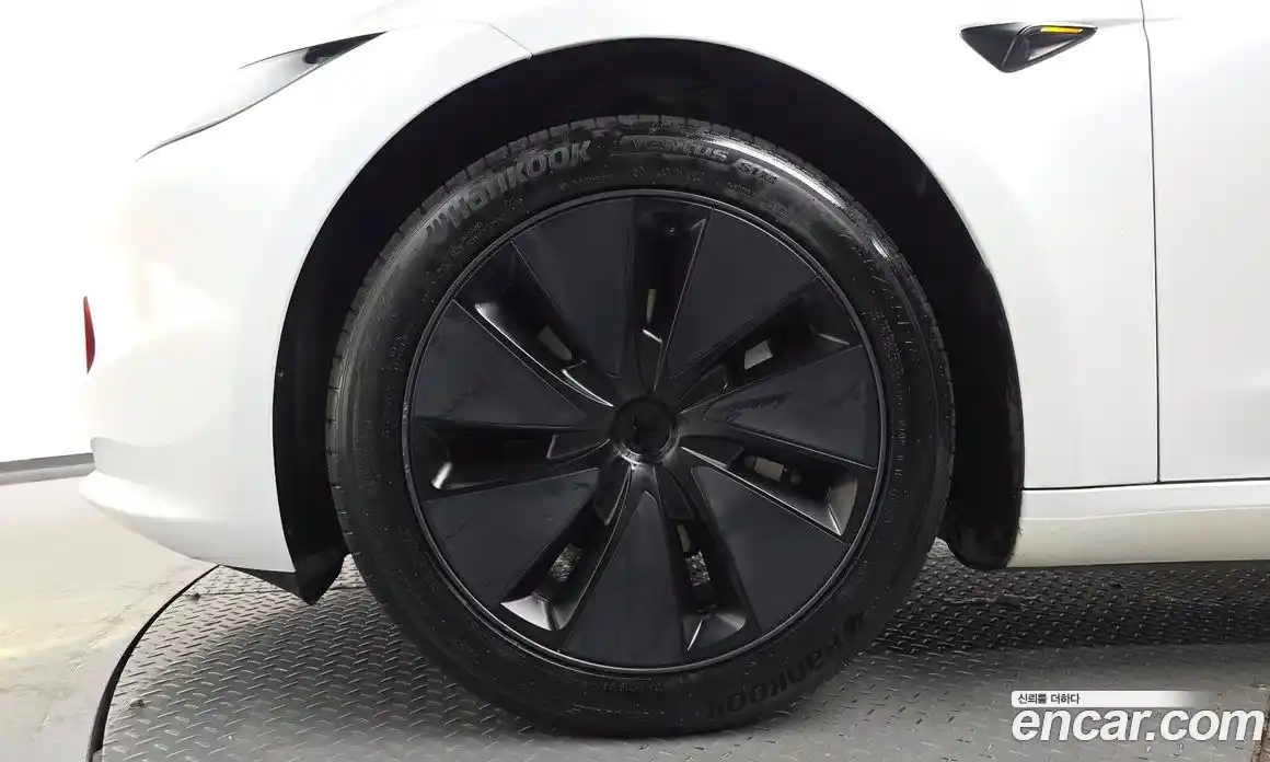 Tesla Model 3 2024 0.2 гидро, фото 4