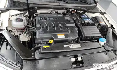 Volkswagen Passat 2018 2.0 автомат (гидро), миниатюра 6