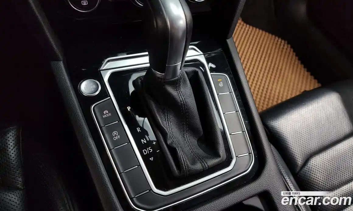Volkswagen Passat 2018 2.0 автомат (гидро), фото 9