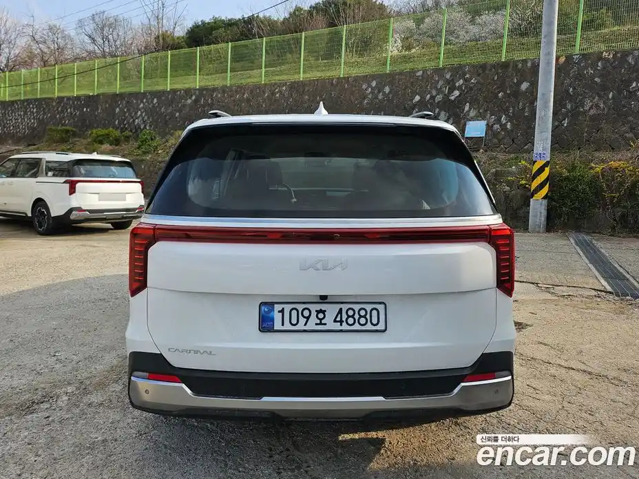 Kia Carnival 2026 3.5 автомат (гидро), фото 4