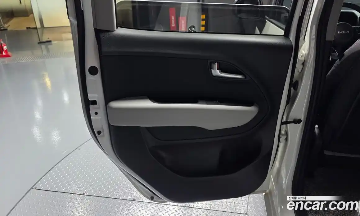 Kia Ray 2023 1.0 гидро, фото 15