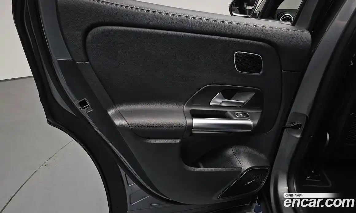Mercedes-Benz EQA 2023 0.2 гидро, фото 14
