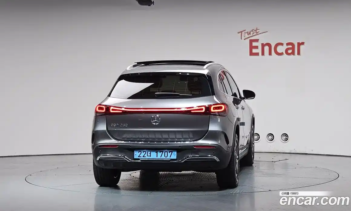 Mercedes-Benz EQA 2023 0.2 гидро, фото 3