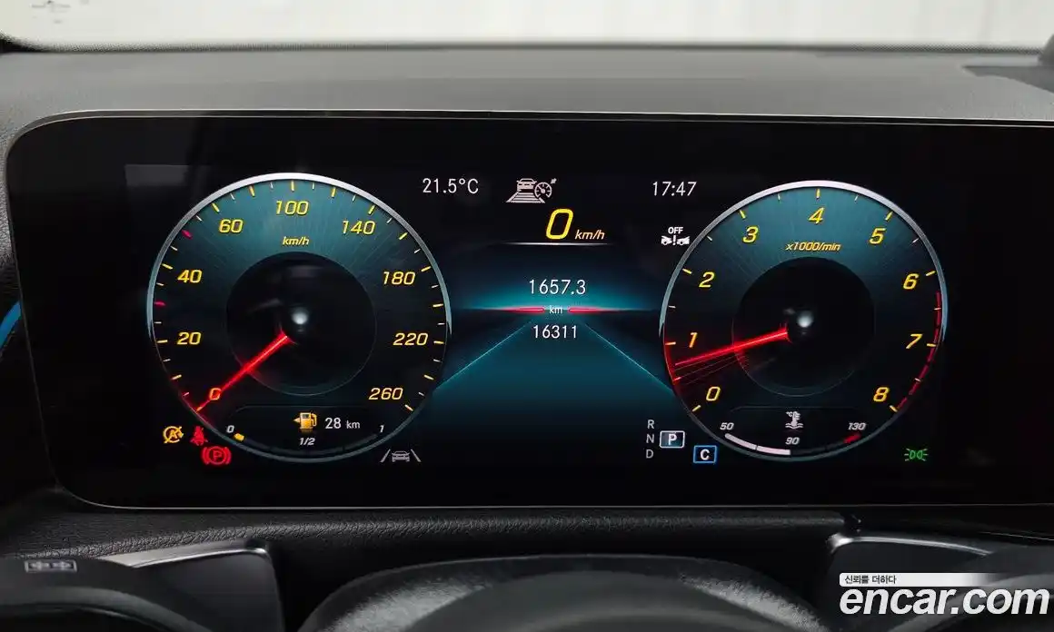 Mercedes-Benz GLB-Class 2021 2.0 гидро, фото 11
