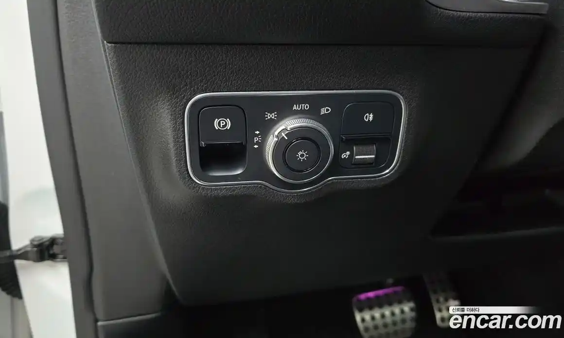 Mercedes-Benz GLB-Class 2021 2.0 гидро, фото 24