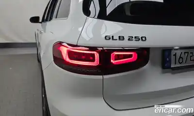 Mercedes-Benz GLB-Class 2021 2.0 гидро, миниатюра 9
