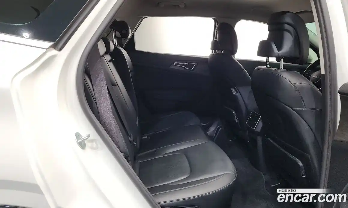 Kia Sportage 2023 1.6 гидро, фото 16