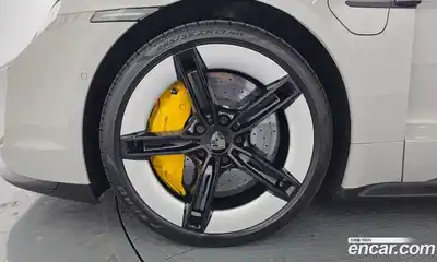 Porsche Taycan 2024 0.1 автомат (гидро), миниатюра 5