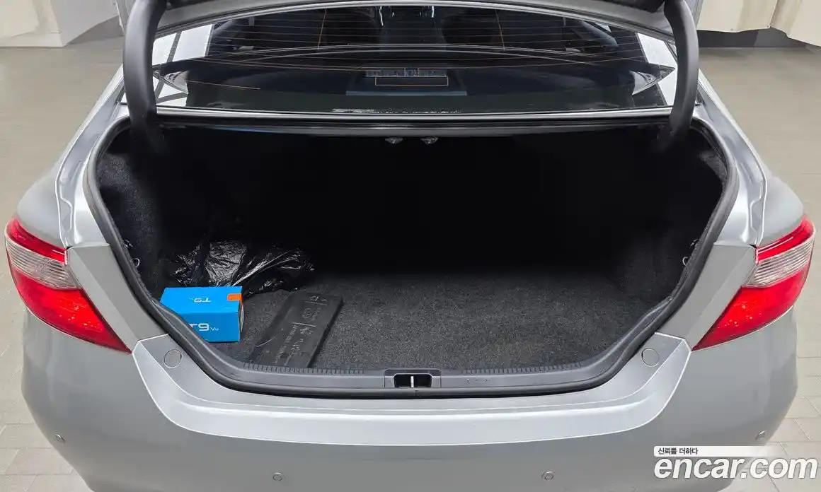 Toyota Camry 2015 2.5 гидро, фото 20