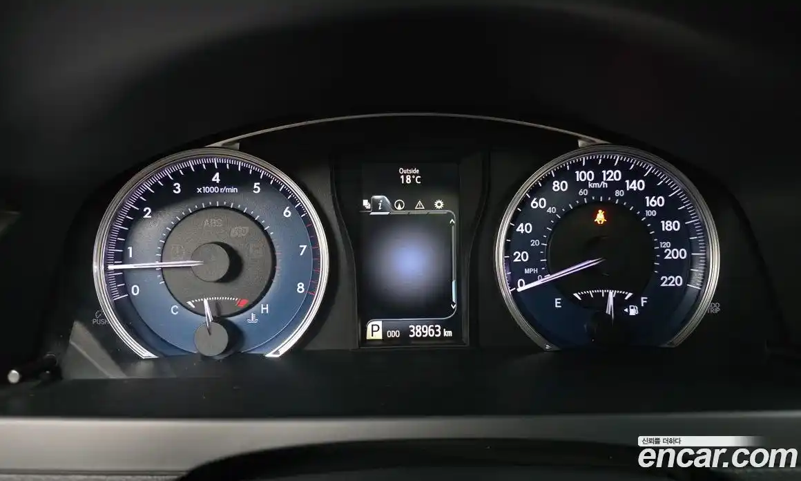 Toyota Camry 2015 2.5 гидро, фото 8