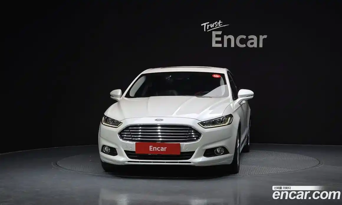 Ford Mondeo 2016 2.0 автомат (гидро), фото 3