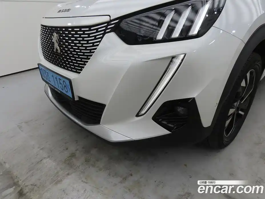 Peugeot 2008 2022 0.1 автомат (гидро), фото 16