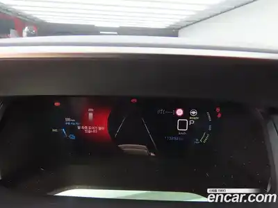 Peugeot 2008 2022 0.1 автомат (гидро), миниатюра 9