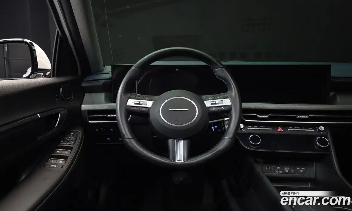 Hyundai Sonata 2023 1.6 гидро, фото 13