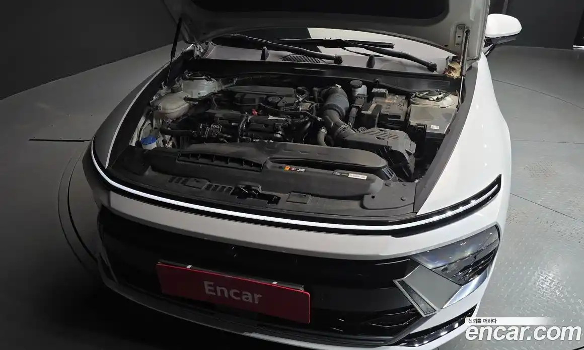 Hyundai Sonata 2023 1.6 гидро, фото 6