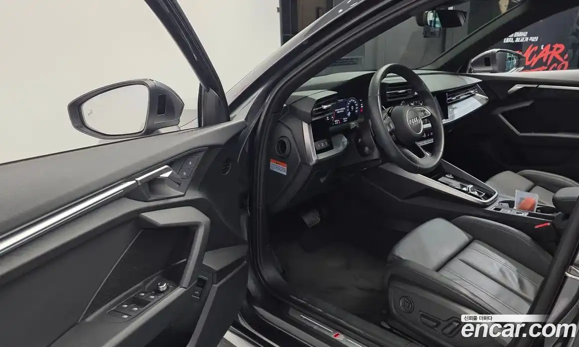 Audi A3 2023 2.0 автомат (гидро), фото 13