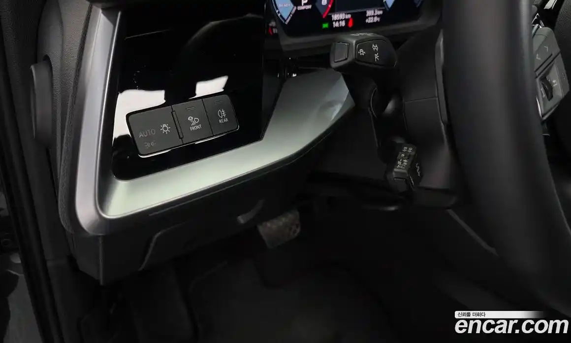 Audi A3 2023 2.0 автомат (гидро), фото 20
