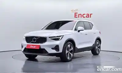 Volvo XC40, 2025, 7 897 км