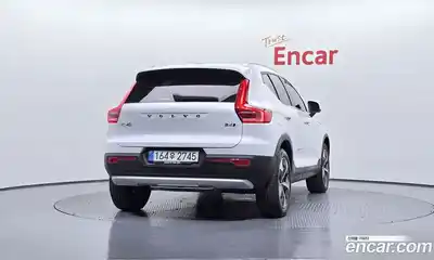 Volvo XC40 2025 2.0 автомат (гидро), миниатюра 4